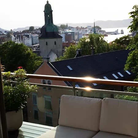 شقة Luxury Penthouse In The Heart Of The برغن